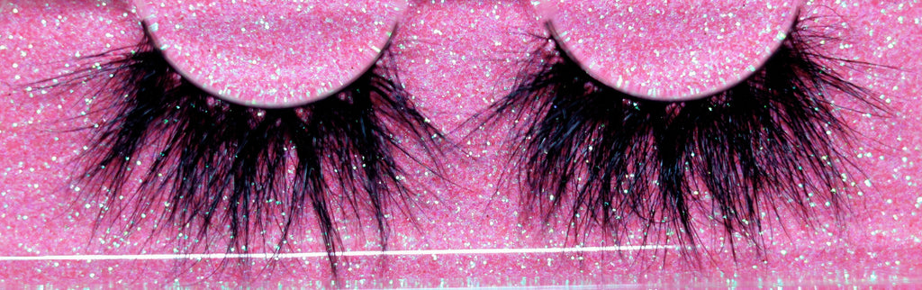 Shadow Play strip lash