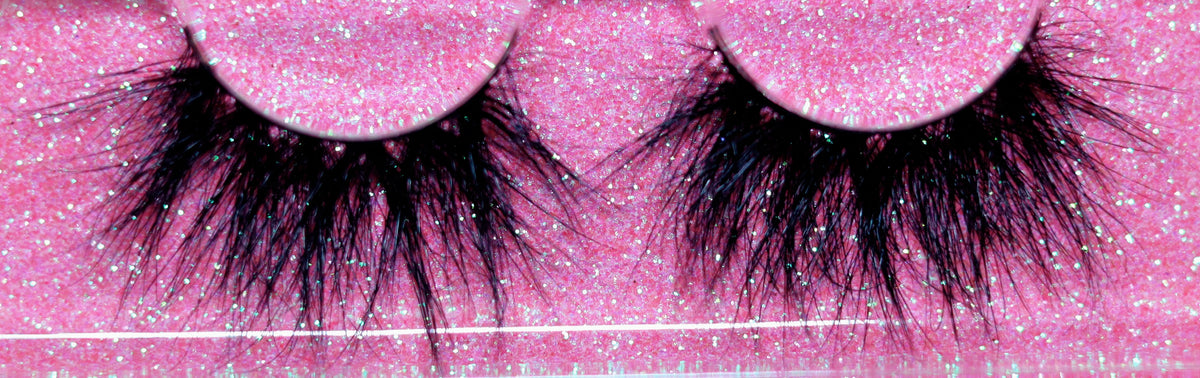 Shadow Play strip lash
